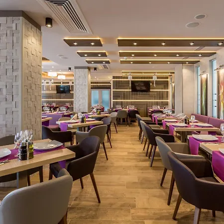 Splendid Conference & - Adults Only 4*