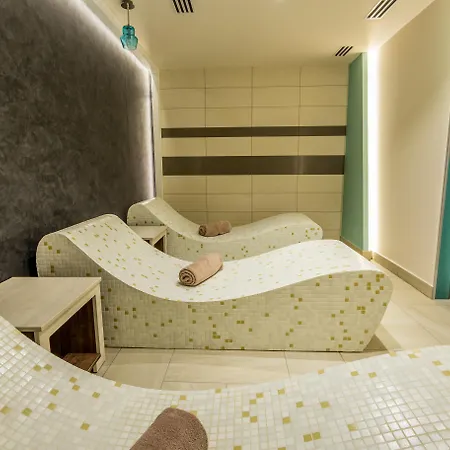 Splendid Conference & - Adults Only Mamaia