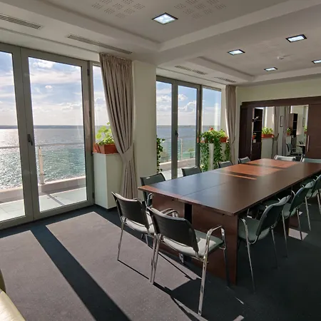 Splendid Conference & - Adults Only 4* 马马亚