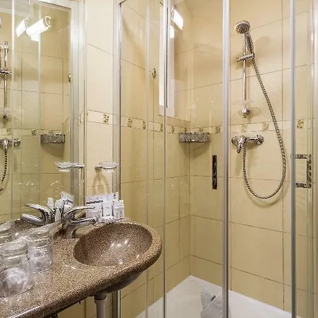 Splendid Conference & - Adults Only 4*