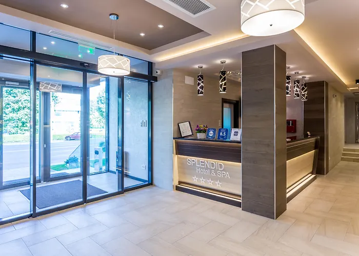 Splendid Conference & - Adults Only