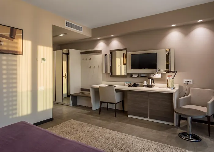 Splendid Conference & - Adults Only 4*