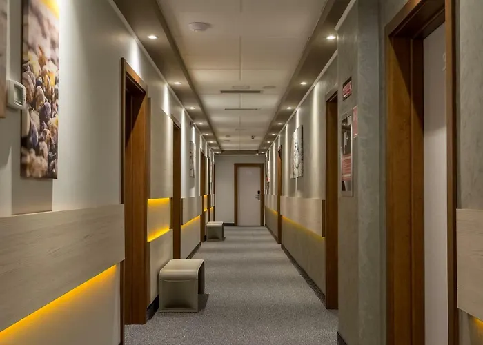 Splendid Conference & - Adults Only 4*